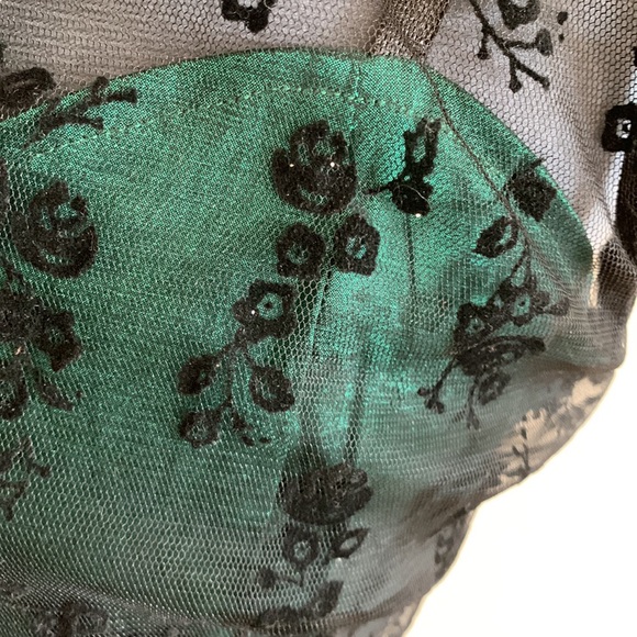 ❌SOLD❌Voodoo Vixen Emerald Dress - Picture 7 of 14